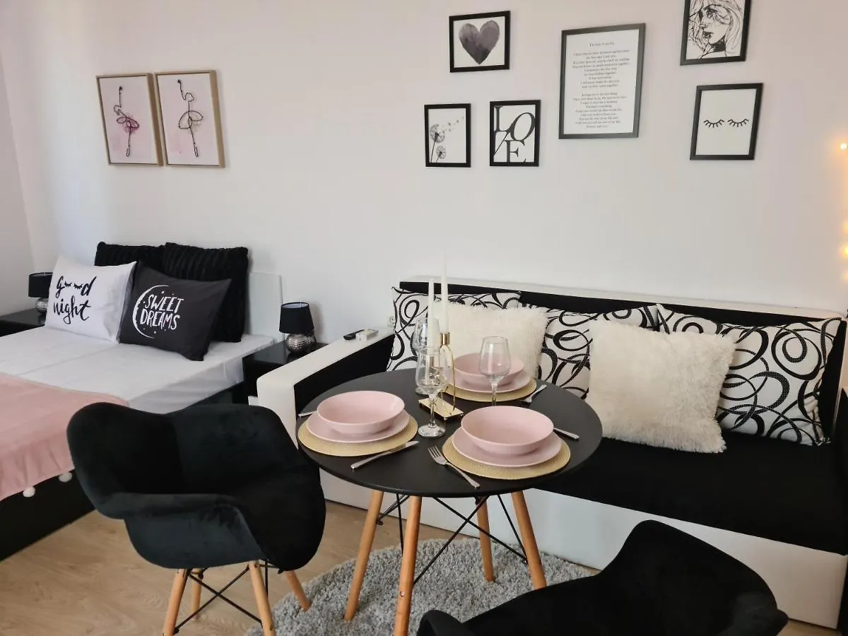 Apartment Ferienwohnung Rose Studio Burgas City