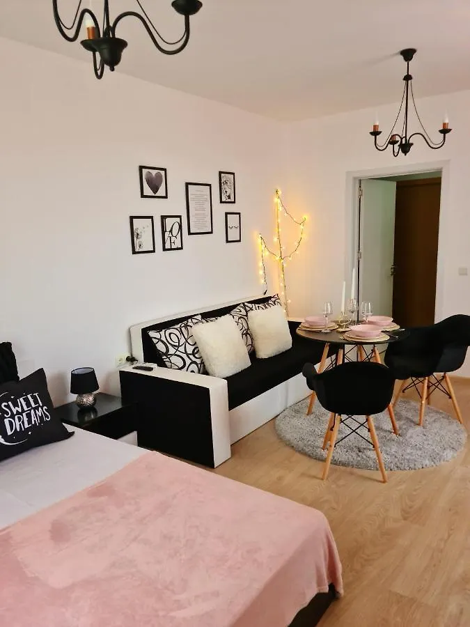Rose Studio Apartment Burgas
